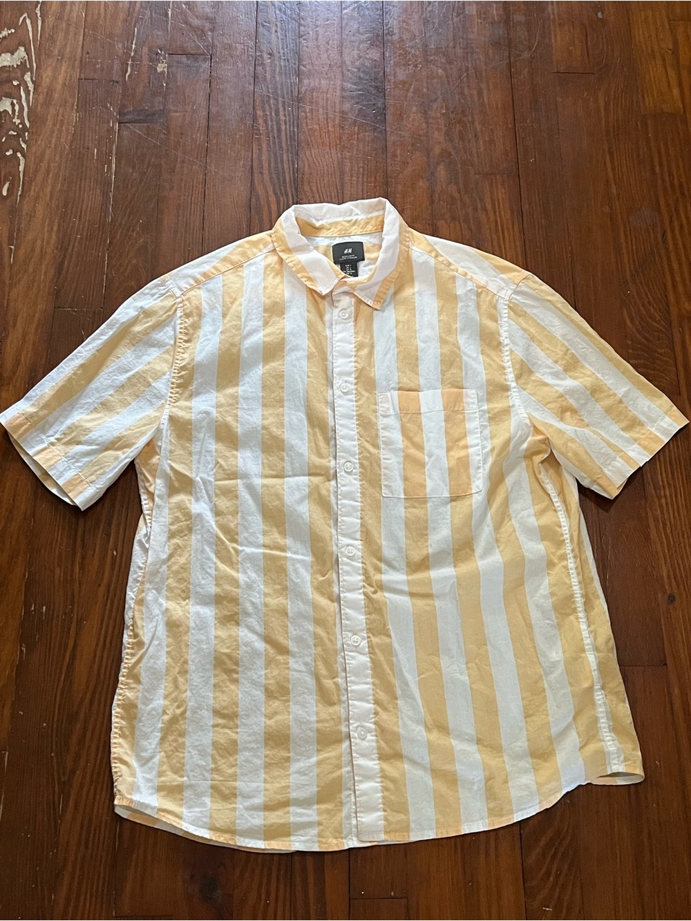 H&M Men's Short-Sleeve Vertical Stripe Button-Down Shirt - Cream & White